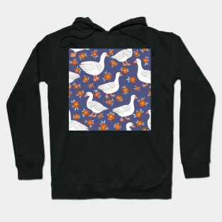 Geese in The meadow - Navy blues Hoodie